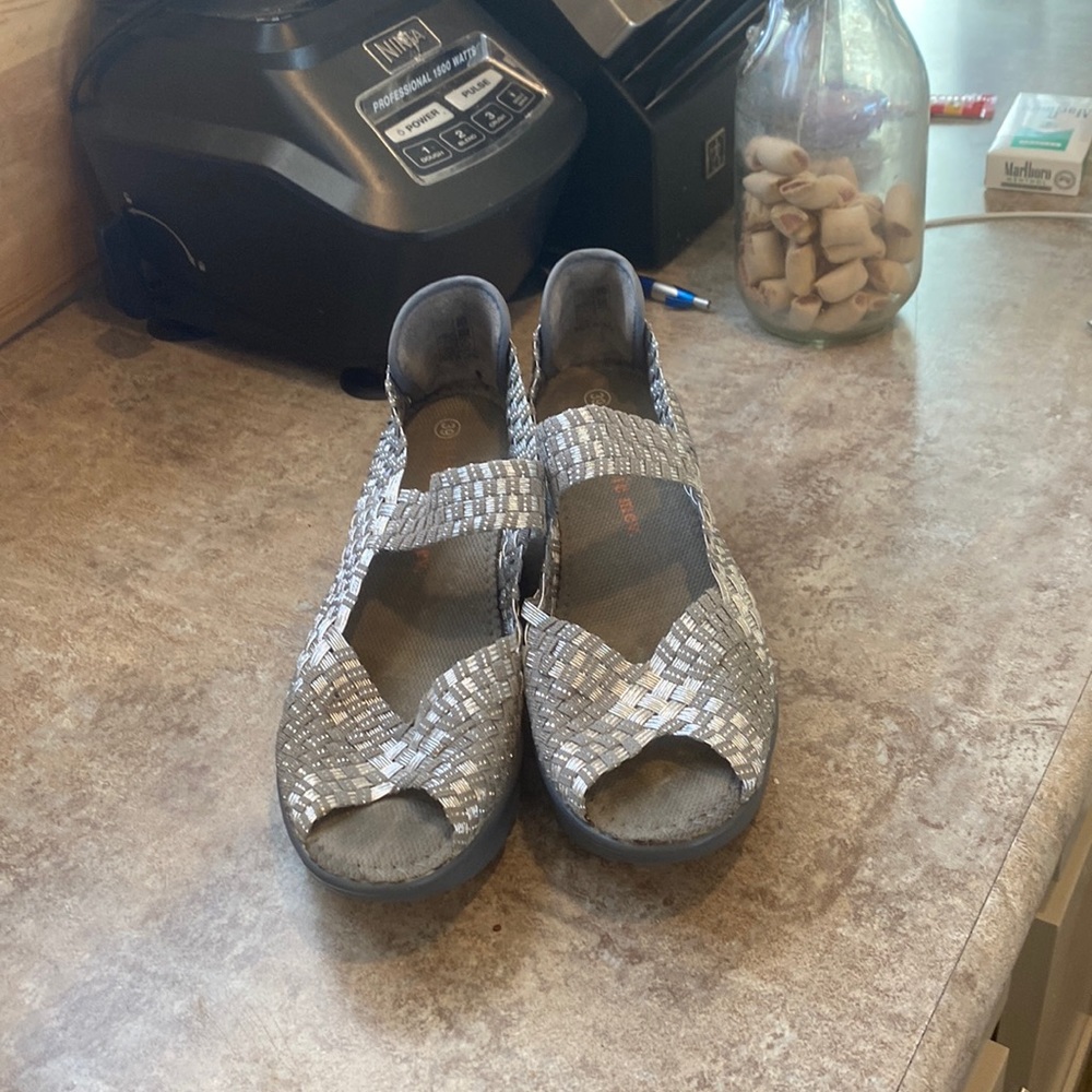 Bernie Mev. Wedge bought for a vacation haven’t worn since
